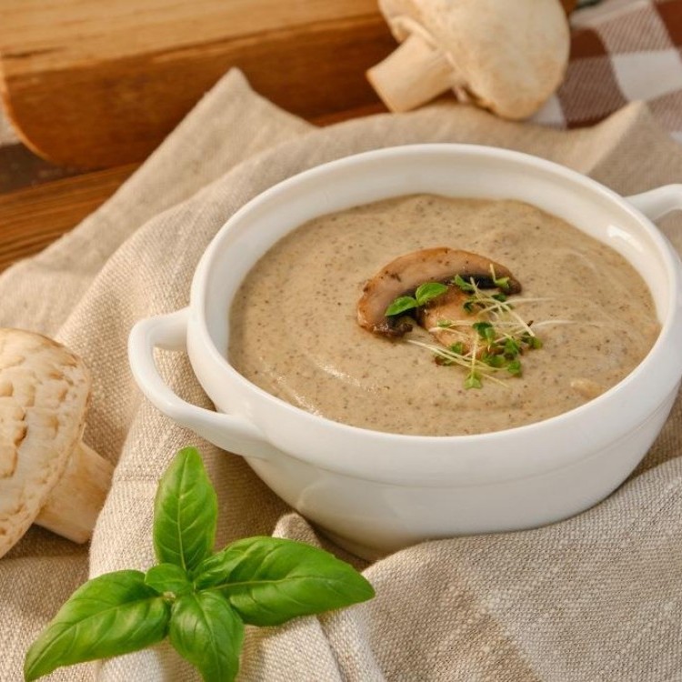 شوربة الفطر بالثوم الكريمية
