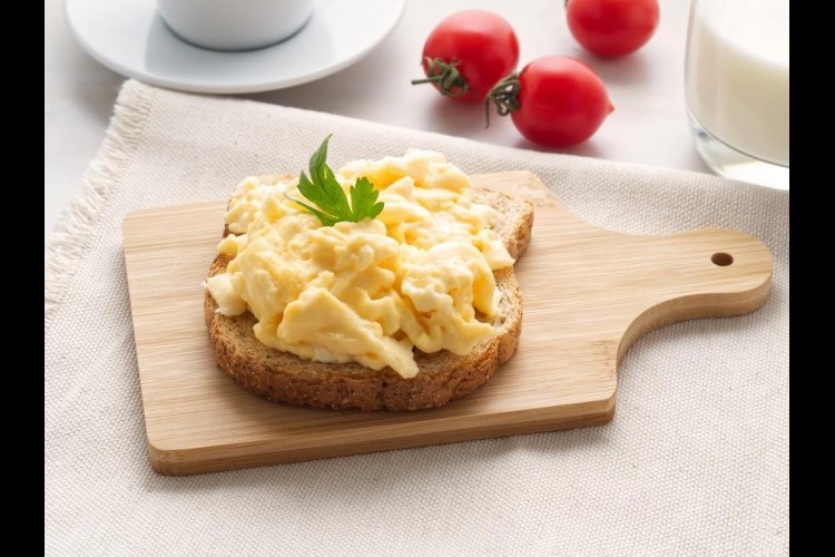 التوست بالبيض للفطور