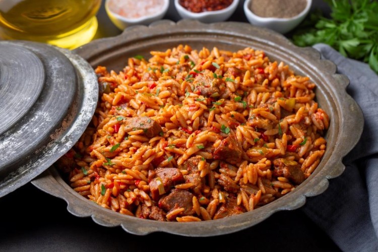 طاجن لسان عصفور باللحم