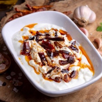 سلطة الباذنجان بالزبادي والثوم