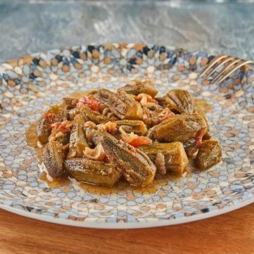 طاجن بامية بزيت الزيتون