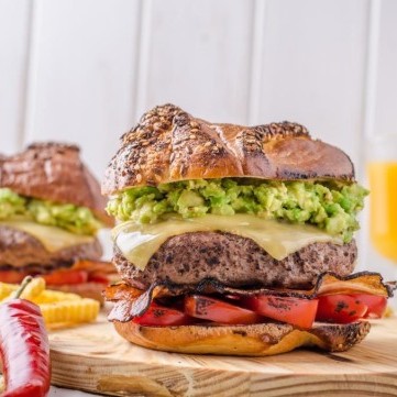 برجر الأفوكادو على الطريقة المكسيكية