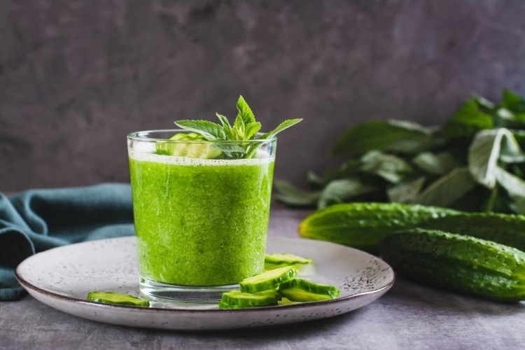 عصير السبانخ والخيار