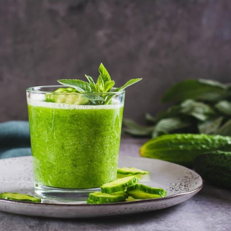 عصير السبانخ والخيار