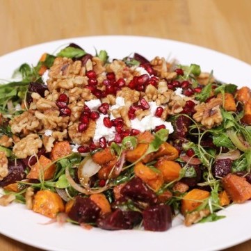 سلطة الشمندر والبطاطس الحلوة المشوية بالفيديو