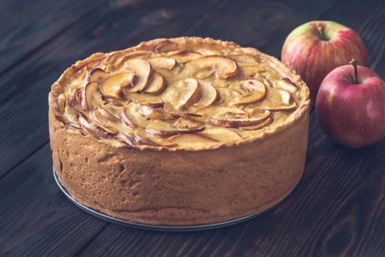 Budget-friendly Apple Cake