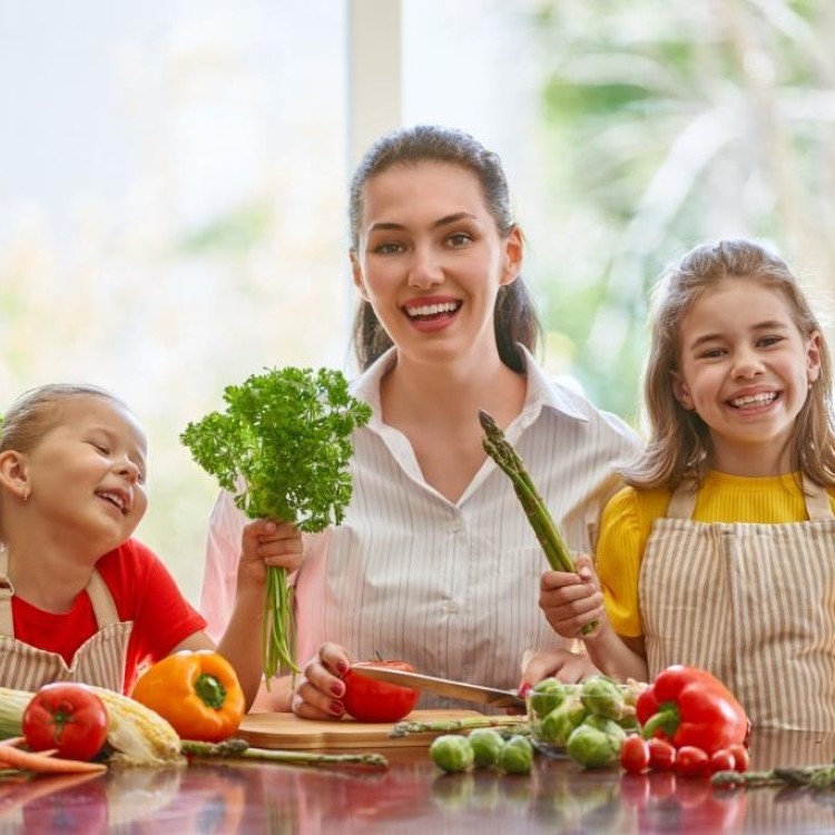 أطعمة يجب أن يأكلها الطفل كل يوم