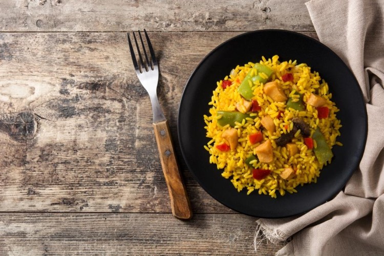 الأرز بالكاري والخضار