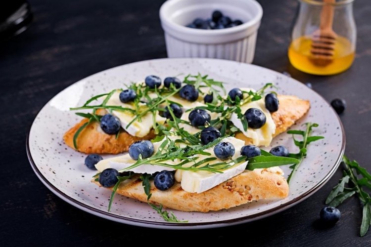 جبنة بالعسل للسحور