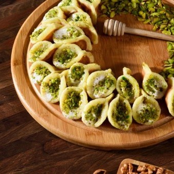 قطايف عصافيري بالقشطة