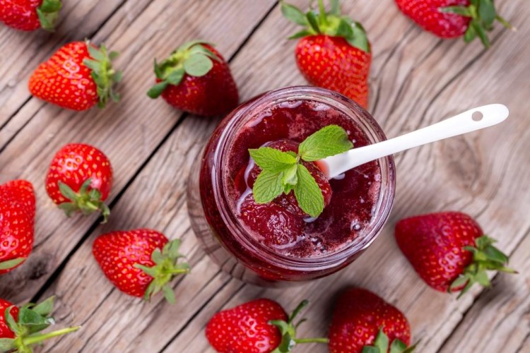 مربى الفراولة المنزلي