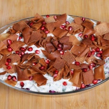 سلطة لبن الزبادي والطحينية بالفيديو