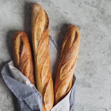 خبز الباجيت الفرنسي الأصلي