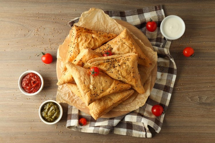طريقة عمل فطائر السامسا الروسية