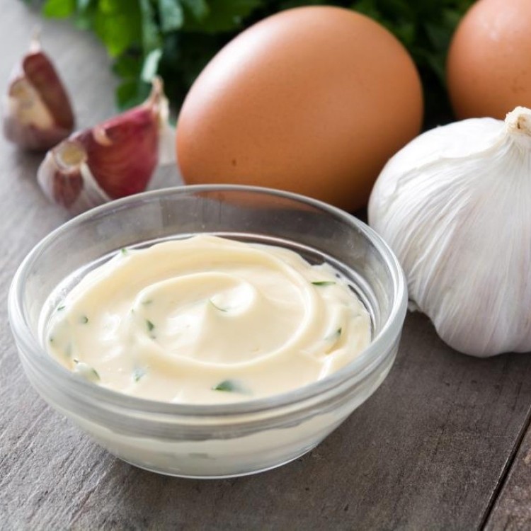 صوص الثومية بالزبادي