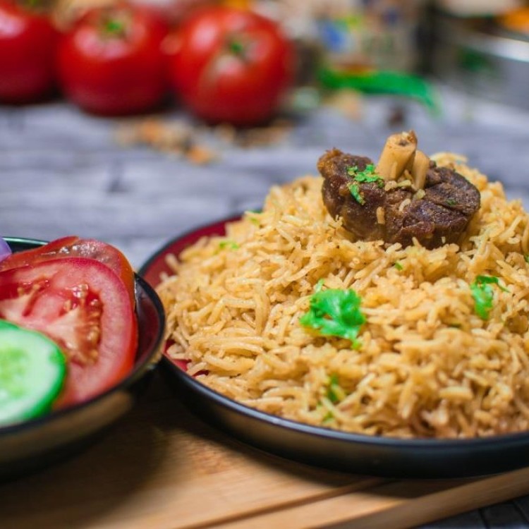 طريقة عمل الأوزي باللحم