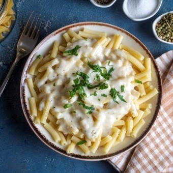 مكرونة وايت صوص على طريقة المطاعم