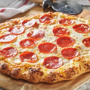 عجينة البيتزا بالحشوة التقليدية لفطور رمضان