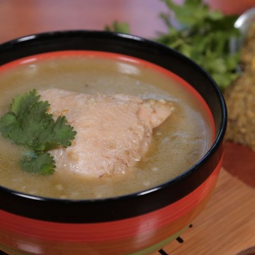 شوربة الفريكة بالدجاج بالفيديو