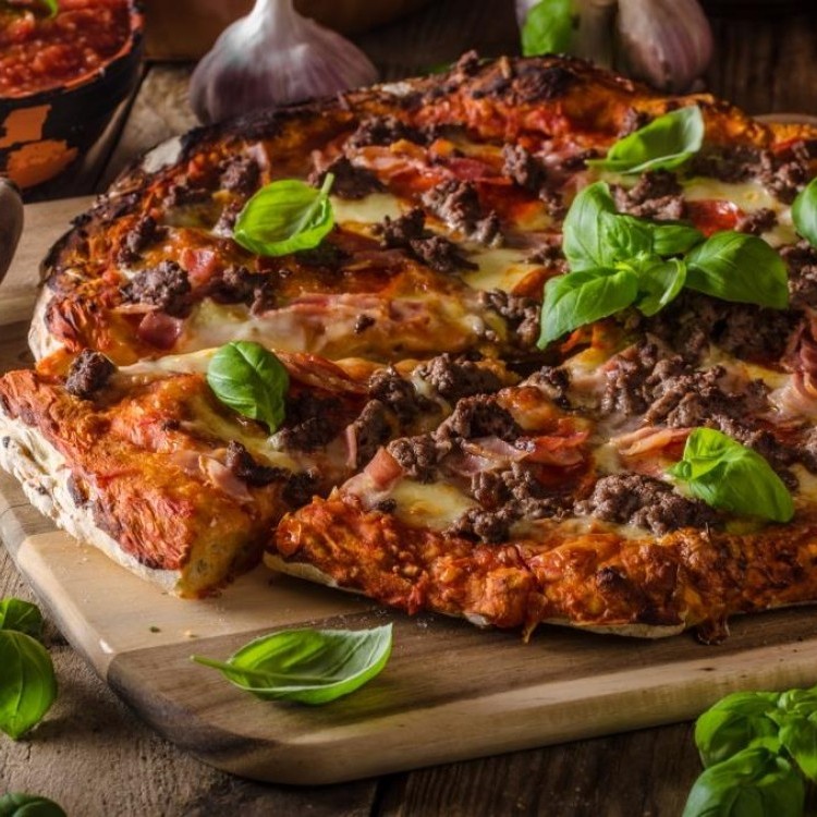 البيتزا باللحمة المفرومة