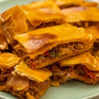 رقاق باللحم في الفرن