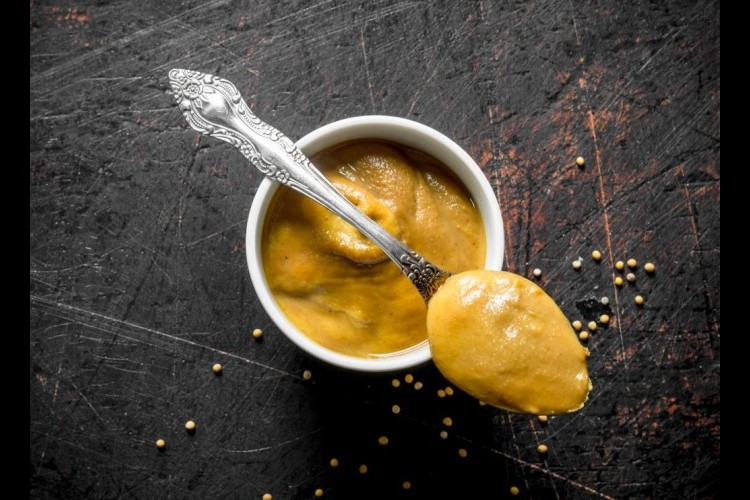 صوص العسل بالخردل والليمون