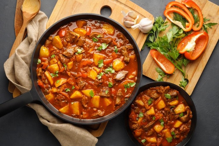 يخنة لحم سهلة ولذيذة