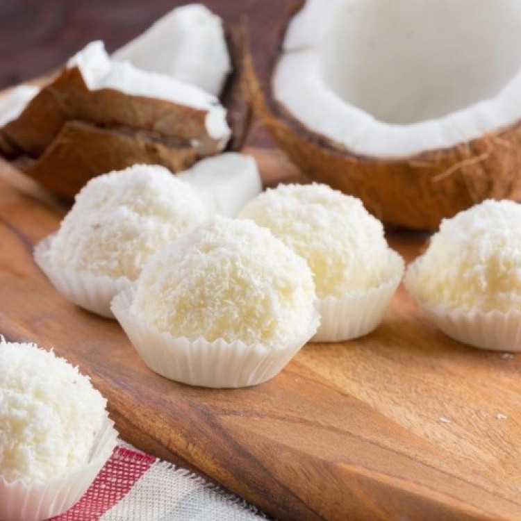 طرق عمل حلويات منوعة بجوز الهند