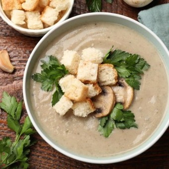 شوربة الفطر بدون كريمة