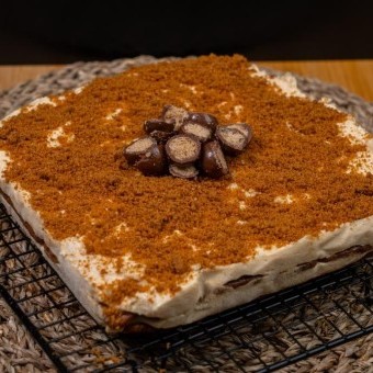 حلا طبقات اللوتس بثلاث مكونات بالفيديو