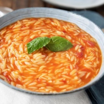 طريقة عمل شوربة لسان العصفور