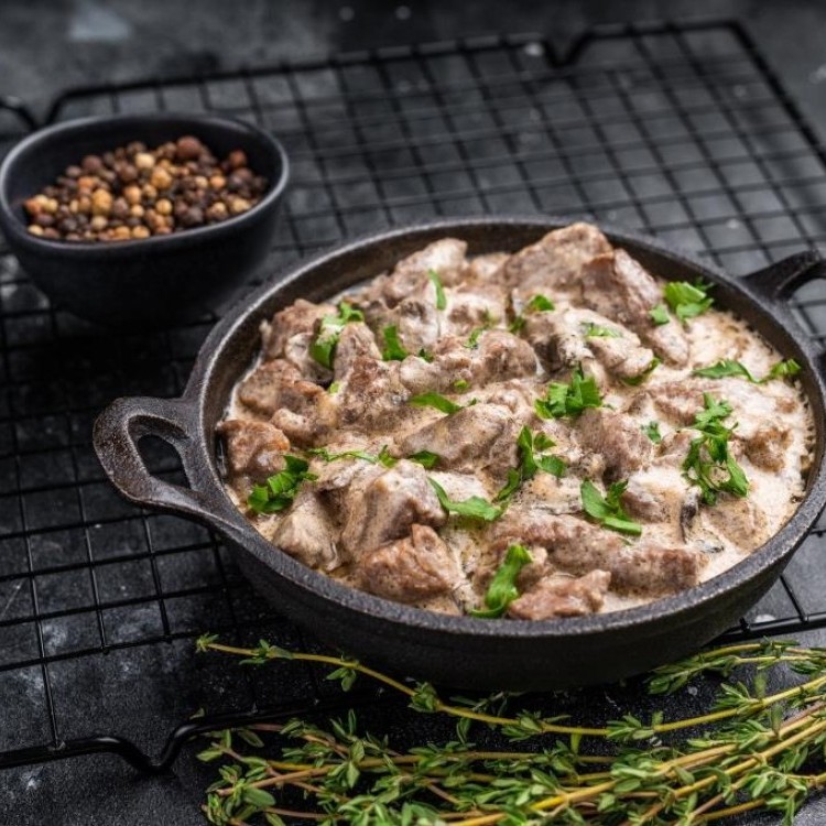 لحم بالكريمة والفلفل الأسود