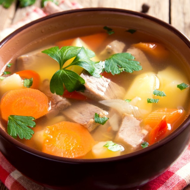 شوربة الخضار باللحم