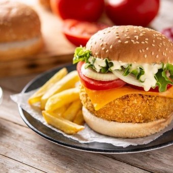 برجر الدجاج المقلي