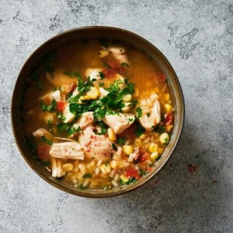 شوربة الكينوا بالدجاج