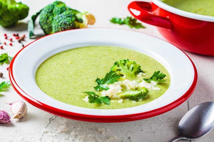 شوربة البروكلي بالكريمة