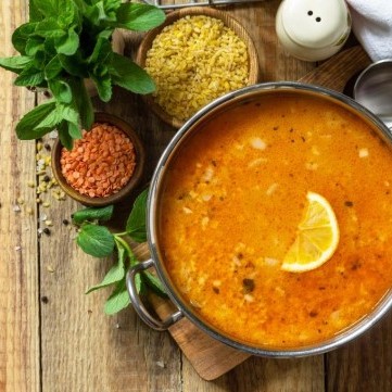 شوربة العدس الحمراء