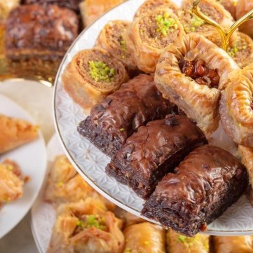 أشهر الحلويات العربية في الأعياد وقصة كل منها