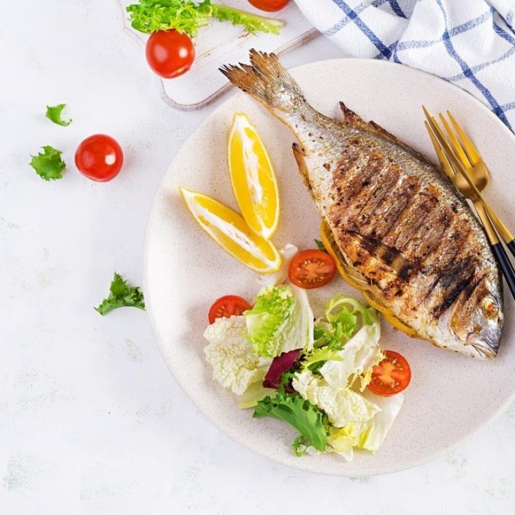 طريقة عمل تتبيلة السمك المشوي بالصويا صوص