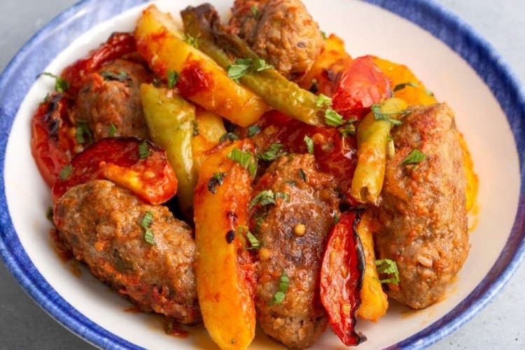 صينية كفتة بالخضار