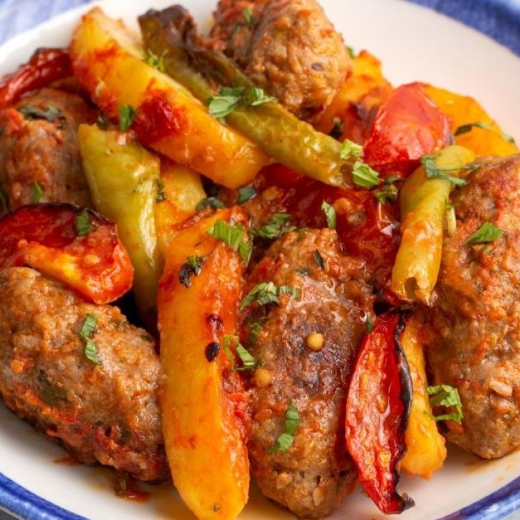 صينية كفتة بالخضار