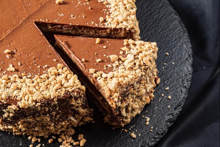 حلى الشوكولاتة بالمكسرات بدون فرن