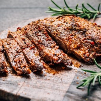 شرائح لحم ستيك بالبهارات للرجيم