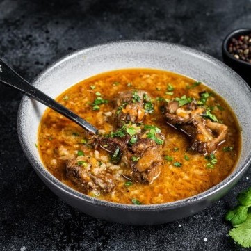 شوربة اللحم بالعدس