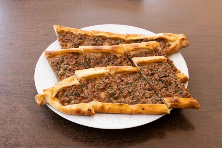 صفيحة اللحم المنزلية على أصولها