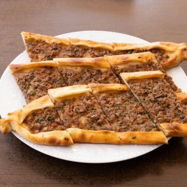 صفيحة اللحم المنزلية على أصولها
