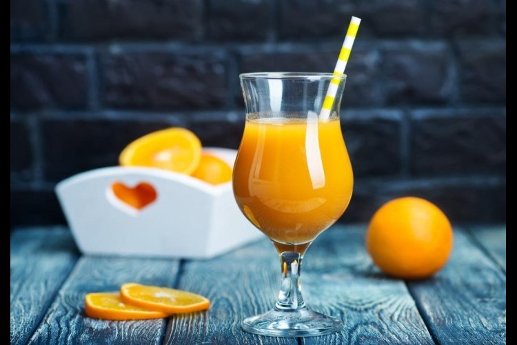 عصير البرتقال الطبيعي الرمضاني