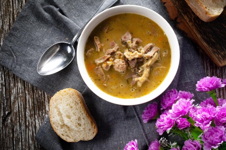 شوربة اللحمة بالبصل