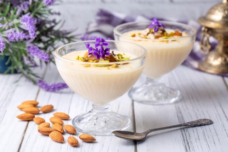 حلوى المهلبية الأصلية بماء الزهر