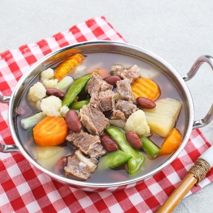 شوربة لحم الضأن بالخضار لعيد الأضحى